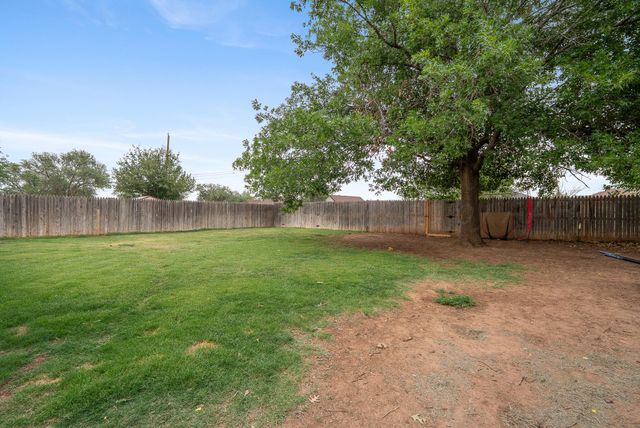 811 SANTA FE Trail, Canyon, TX 79015