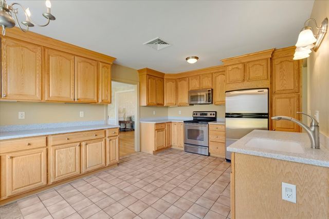 65 Webster Road, West Yarmouth, MA 02673