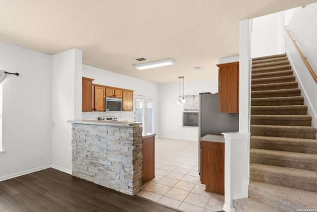 10232 Villa Del Lago, San Antonio, TX 78245
