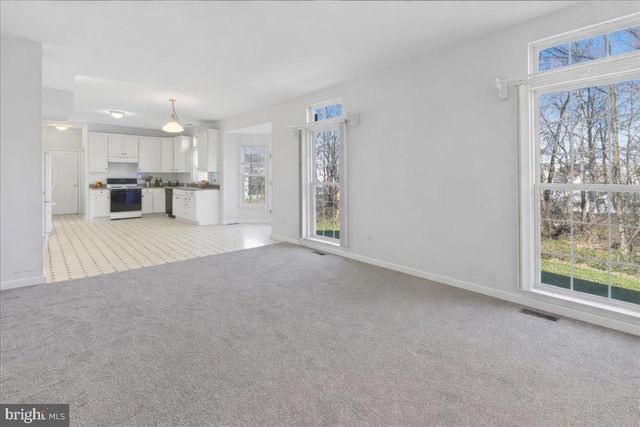 4 KENTWOOD CT, Bordentown, NJ 08505