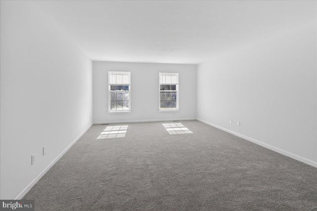 4 KENTWOOD CT, Bordentown, NJ 08505