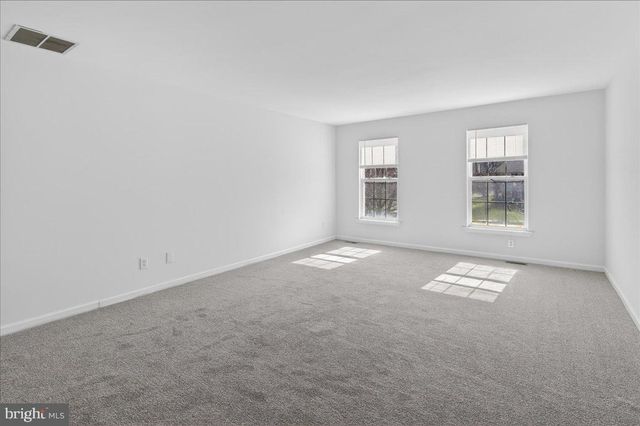 4 KENTWOOD CT, Bordentown, NJ 08505