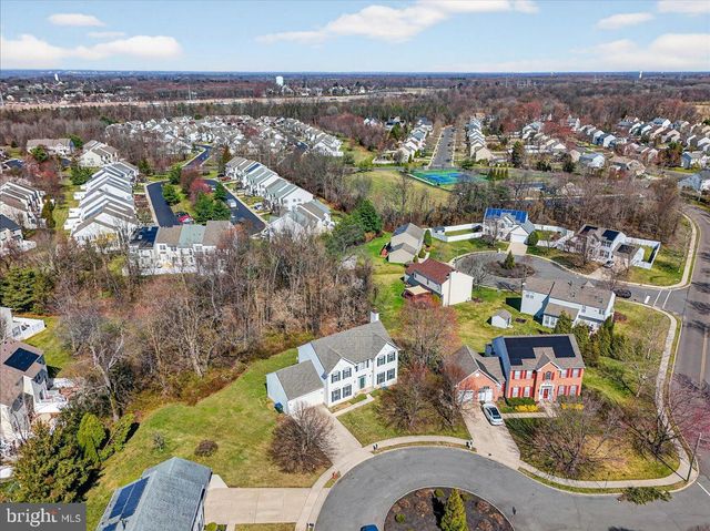 4 KENTWOOD CT, Bordentown, NJ 08505