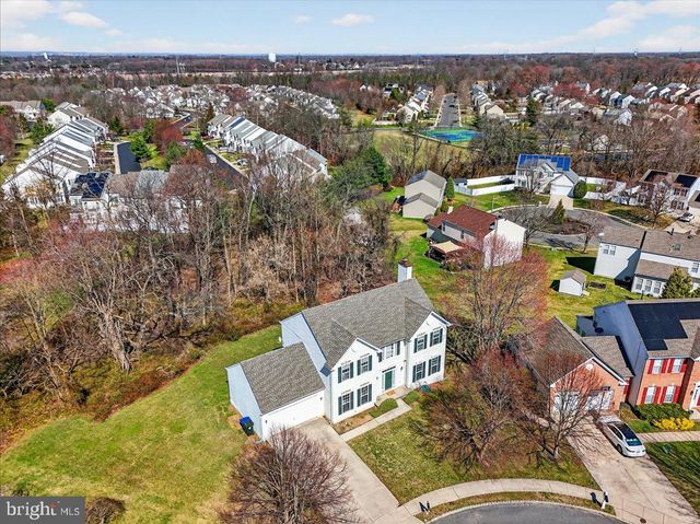 4 KENTWOOD CT, Bordentown, NJ 08505