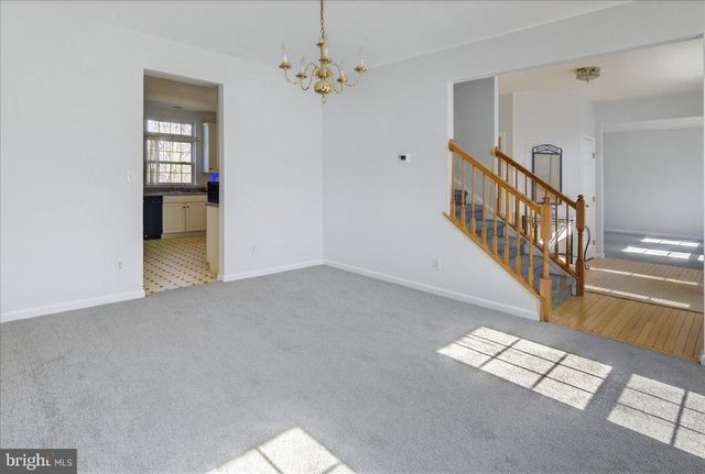 4 KENTWOOD CT, Bordentown, NJ 08505