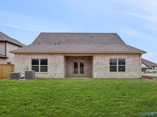 134 Hillis Lane, Hazel Green, AL 35750