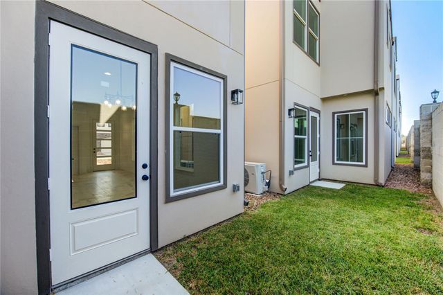 2903 El Fenice Lane, Houston, TX 77057