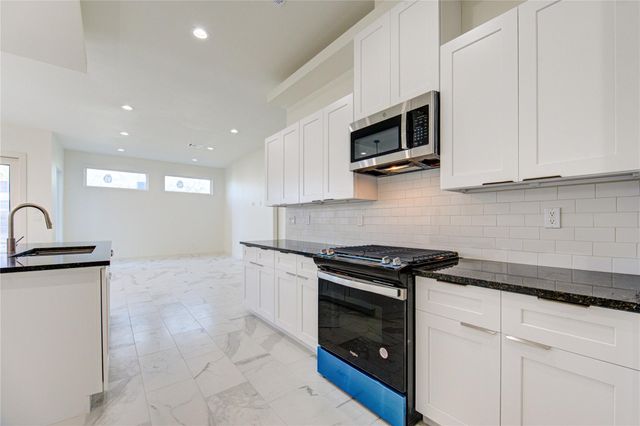 2903 El Fenice Lane, Houston, TX 77057