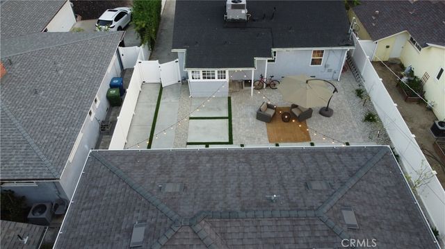 21233 Lopez Street, Woodland Hills, CA 91364