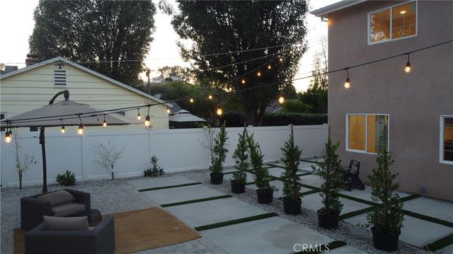 21233 Lopez Street, Woodland Hills, CA 91364