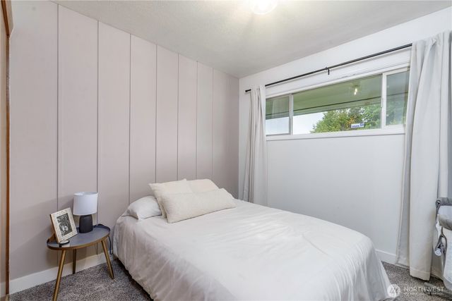 8718 Hipkins Road SW, Lakewood, WA 98498