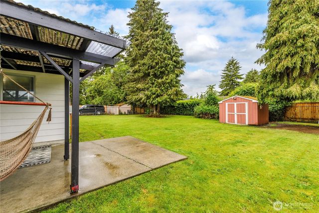8718 Hipkins Road SW, Lakewood, WA 98498