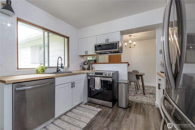 8718 Hipkins Road SW, Lakewood, WA 98498