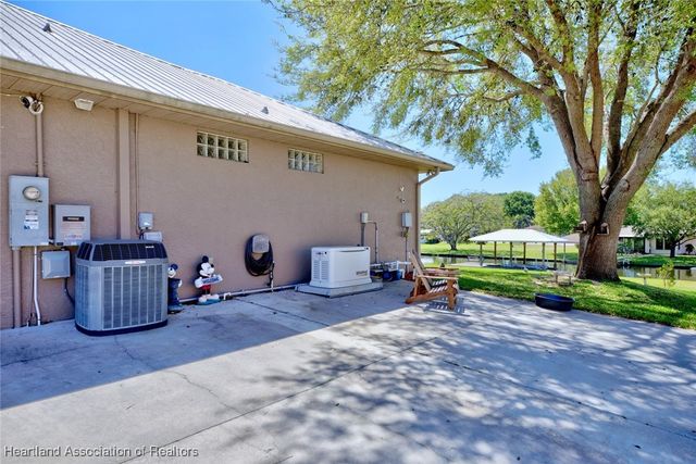 12 Diamond Bay Drive, Lake Placid, FL 33852