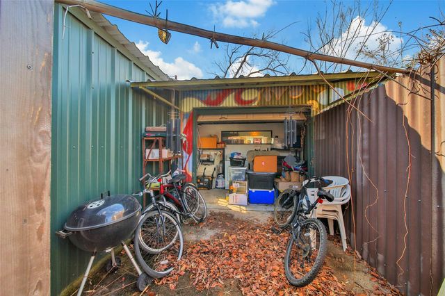 4230 Creekmont Drive, Houston, TX 77091