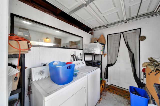 4230 Creekmont Drive, Houston, TX 77091