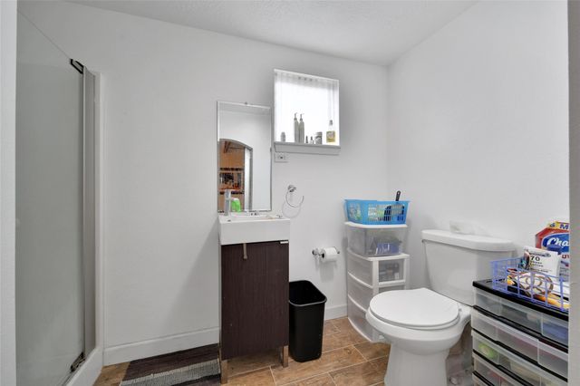 4230 Creekmont Drive, Houston, TX 77091