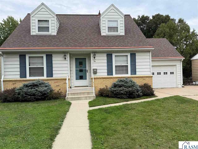 16 Bruce Court, Mankato, MN 56001