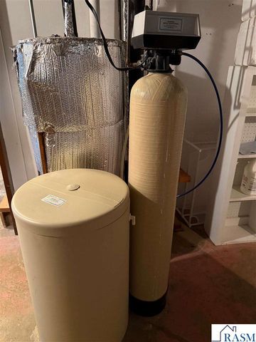 16 Bruce Court, Mankato, MN 56001