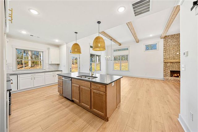 33 Hometown Court, Jefferson, GA 30549