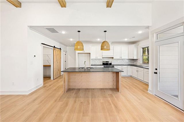 33 Hometown Court, Jefferson, GA 30549