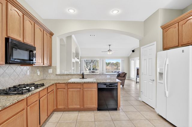 11316 Southerland Drive, Denton, TX 76207