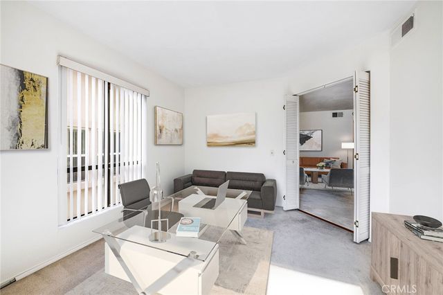 225 N Rose Street 307, Burbank, CA 91505