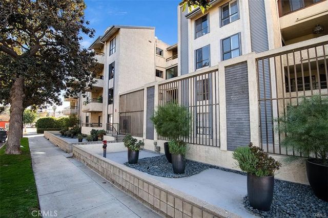 225 N Rose Street 307, Burbank, CA 91505