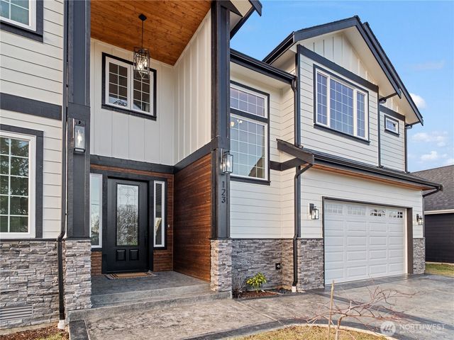 123 S McNeely Street, Buckley, WA 98321