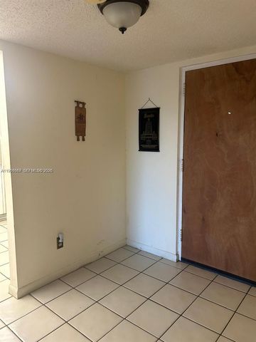 2840 Somerset Drive 400M, Lauderdale Lakes, FL 33311