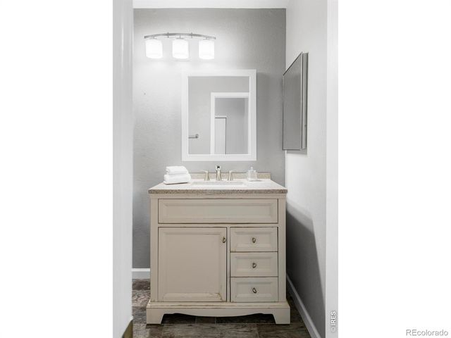 552 W Jamison Place, Littleton, CO 80120