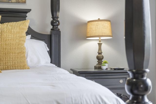 10 Greenview Drive, Kimberling City, MO 65686