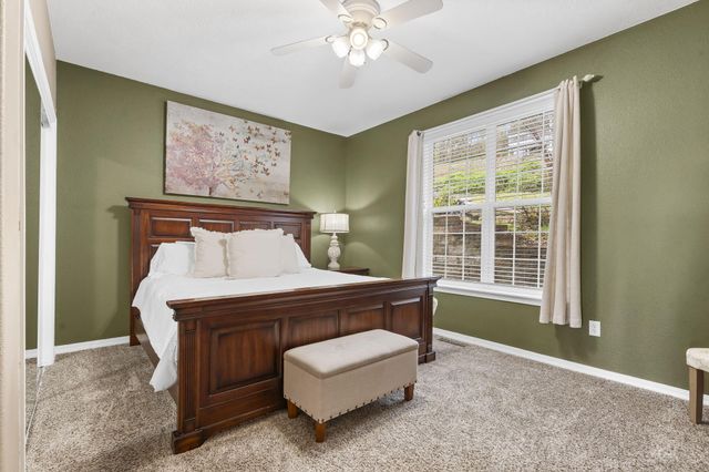 10 Greenview Drive, Kimberling City, MO 65686