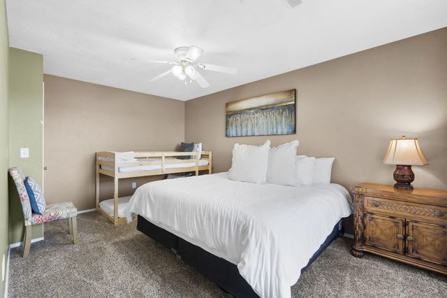 10 Greenview Drive, Kimberling City, MO 65686