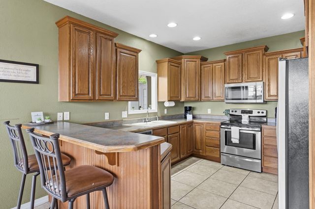 10 Greenview Drive, Kimberling City, MO 65686