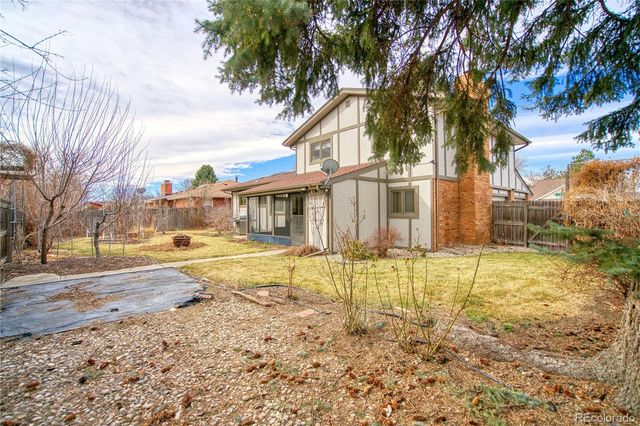 1640 Juniper Street, Longmont, CO 80501