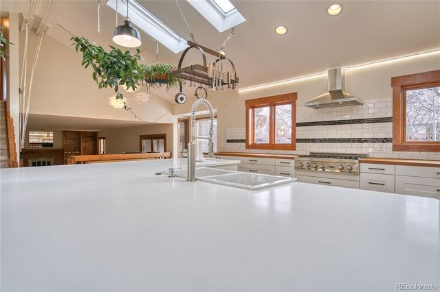 1640 Juniper Street, Longmont, CO 80501