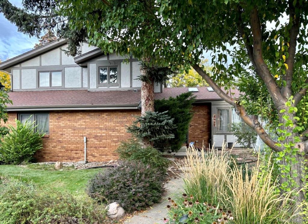 1640 Juniper Street, Longmont, CO 80501