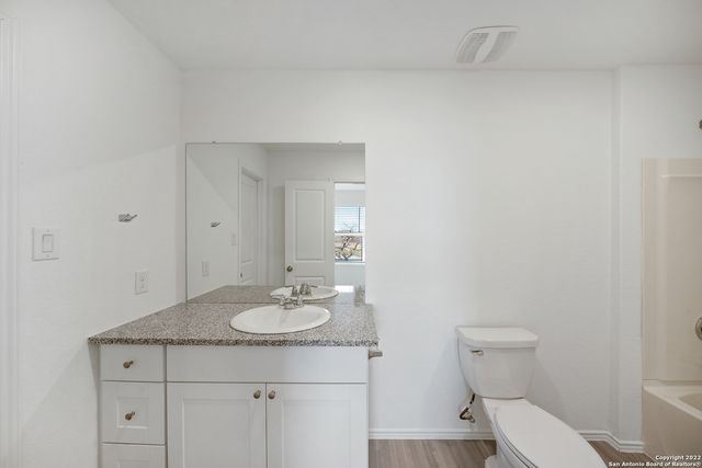 5510 Basil Chase, St Hedwig, TX 78152