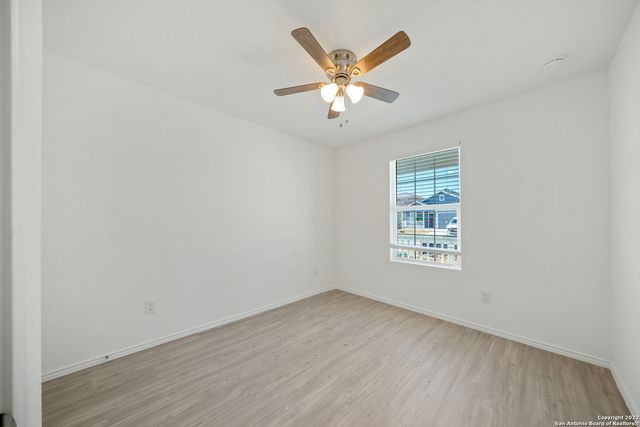 5510 Basil Chase, St Hedwig, TX 78152
