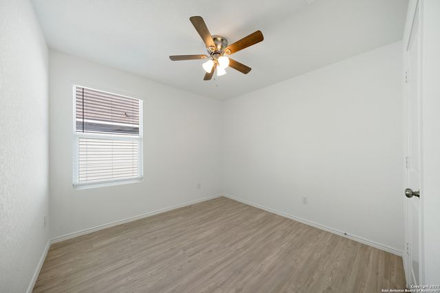 5510 Basil Chase, St Hedwig, TX 78152