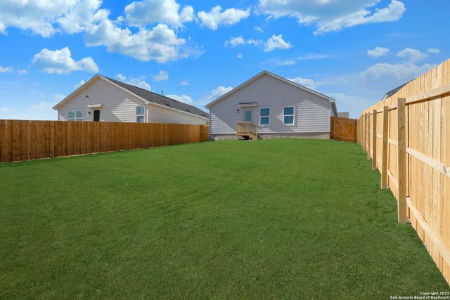 5510 Basil Chase, St Hedwig, TX 78152