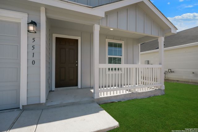 5510 Basil Chase, St Hedwig, TX 78152