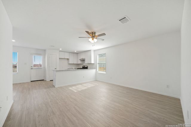 5510 Basil Chase, St Hedwig, TX 78152