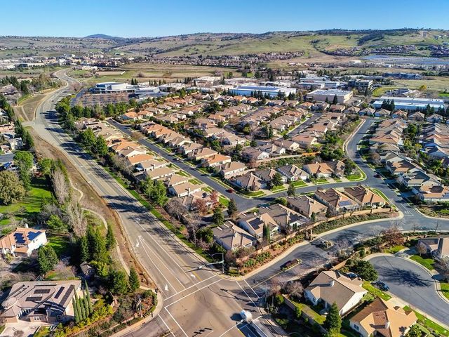 9010 Fallsmont Dr, El Dorado Hills, CA 95762