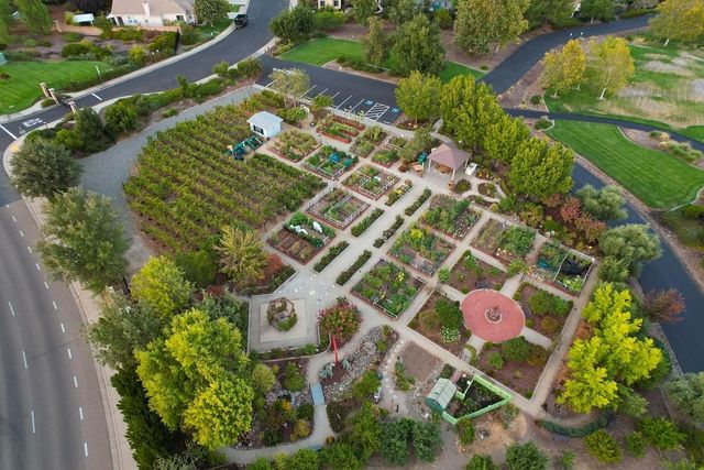 9010 Fallsmont Dr, El Dorado Hills, CA 95762