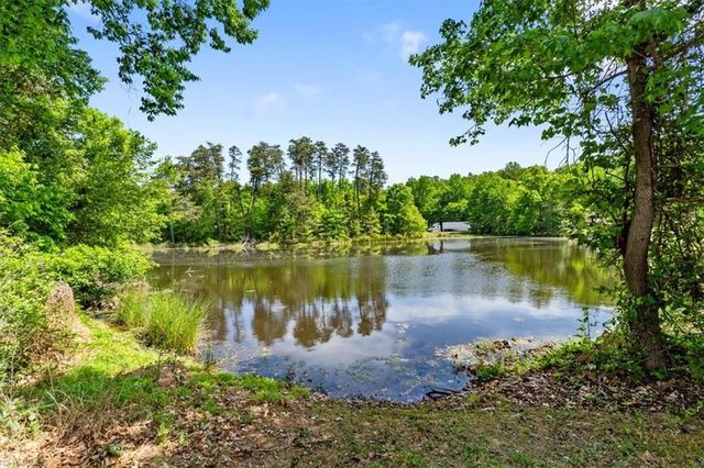2914 Haig Street, Greensboro, NC 27405