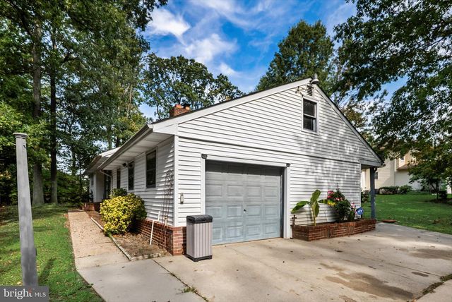 343 HARTFORD RD, Mount Laurel, NJ 08054