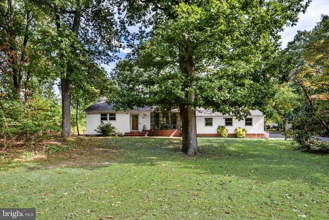 343 HARTFORD RD, Mount Laurel, NJ 08054