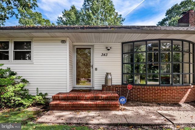 343 HARTFORD RD, Mount Laurel, NJ 08054